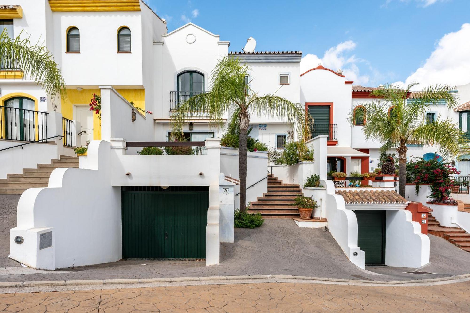 Townhouse Isla De Miraflores Villa Mijas Exterior photo